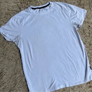 KENNETH COLE Tshirt
